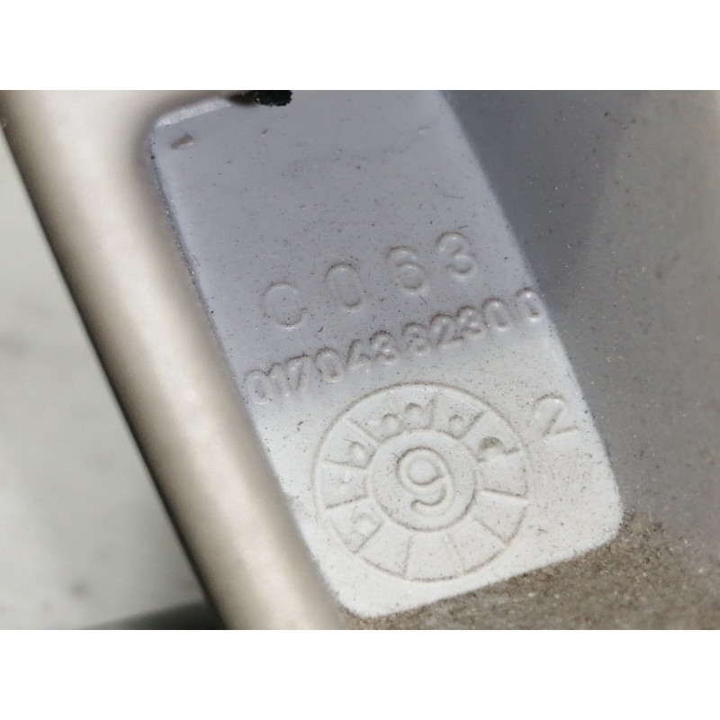 Recambio de espejo interior para fiat bravo (182) jtd 105 / 100 sx referencia OEM IAM 01704382300  