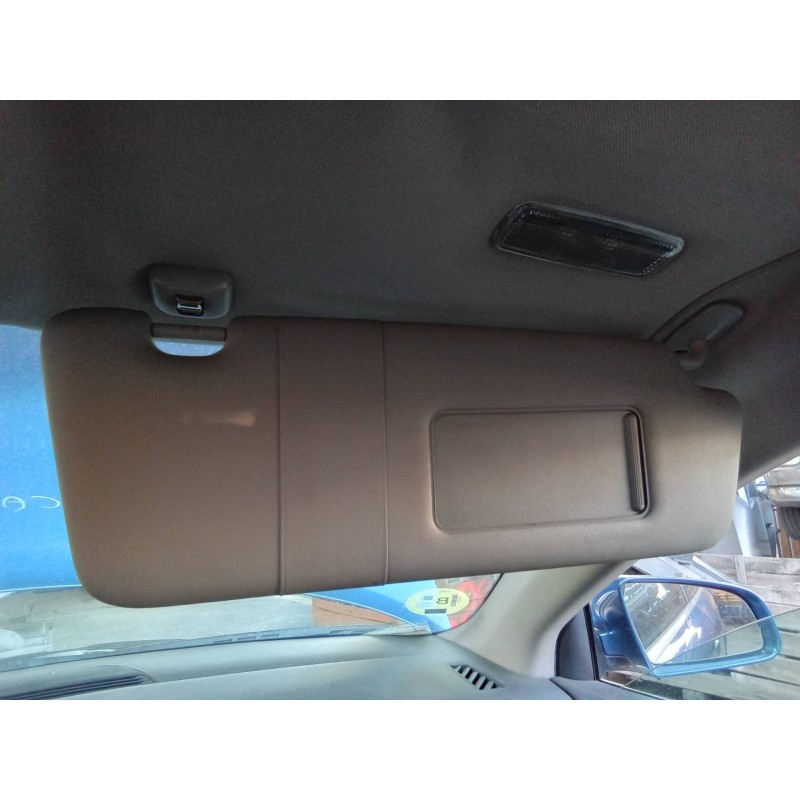 Recambio de parasol derecho para audi a4 avant (8e) 2.0 fsi referencia OEM IAM 8E0857552  