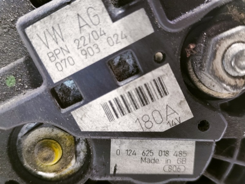 Recambio de alternador para volkswagen touareg (7la) 2.5 tdi referencia OEM IAM 070903024 0124625018 