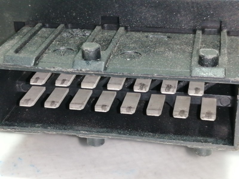 Recambio de centralita cierre para citroën xsara coupe 1.9 d premier referencia OEM IAM 9633523680 92561012 