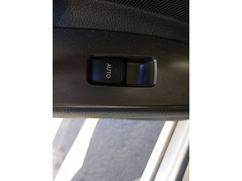 Recambio de mando elevalunas trasero izquierdo para lexus is200 (ds2/is2) 220d referencia OEM IAM   