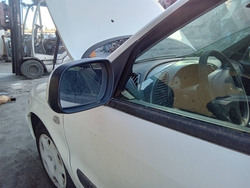 Recambio de retrovisor izquierdo para citroën xsara coupe 1.9 d vtr referencia OEM IAM   