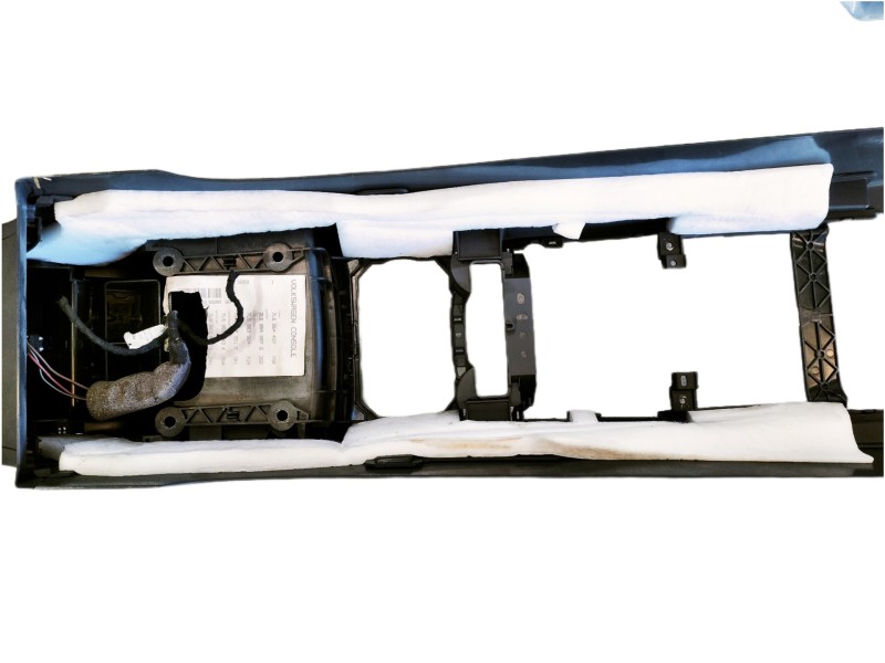 Recambio de apoyabrazos central para volkswagen touareg (7la) 2.5 tdi referencia OEM IAM 7L6863324  