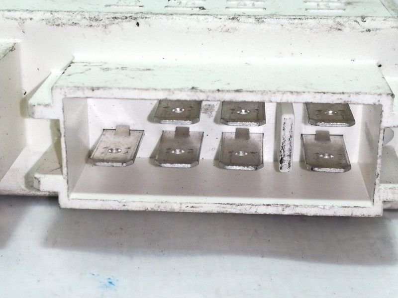 Recambio de centralita luces para volvo serie 460 turbodiesel referencia OEM IAM 5KG005019  