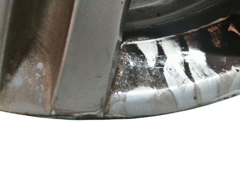 Recambio de llanta para bmw serie 1 berlina (e81/e87) 118d referencia OEM IAM 16´´IS44 7JX16EH2 6779696