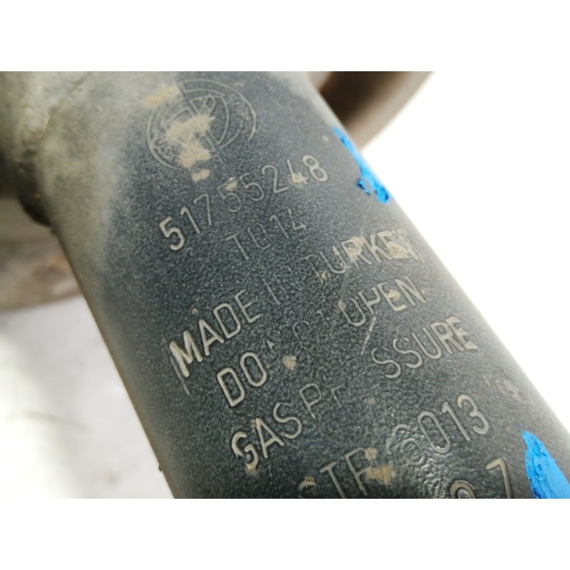 Recambio de amortiguador delantero derecho para fiat doblo (119) 1.3 16v multijet active com. (55kw) referencia OEM IAM 51755248