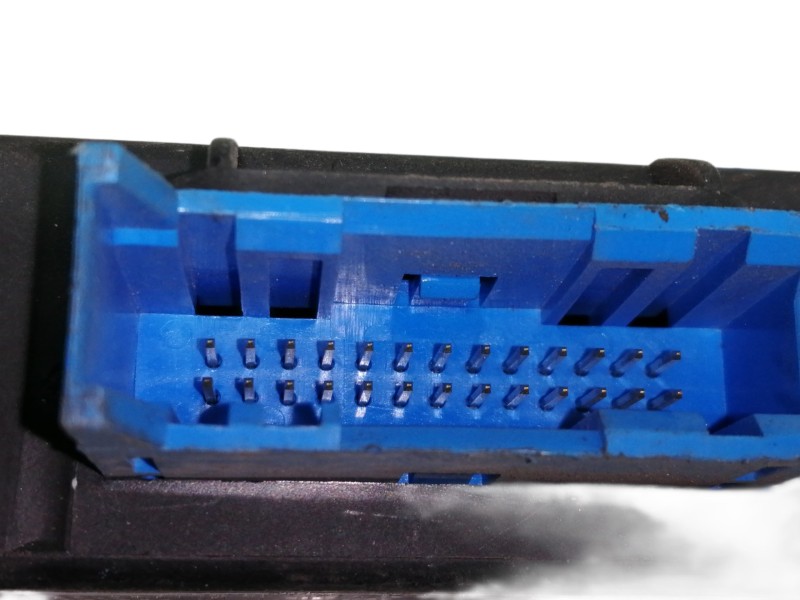 Recambio de centralita luces para opel calibra básico referencia OEM IAM 90339251 410218001 