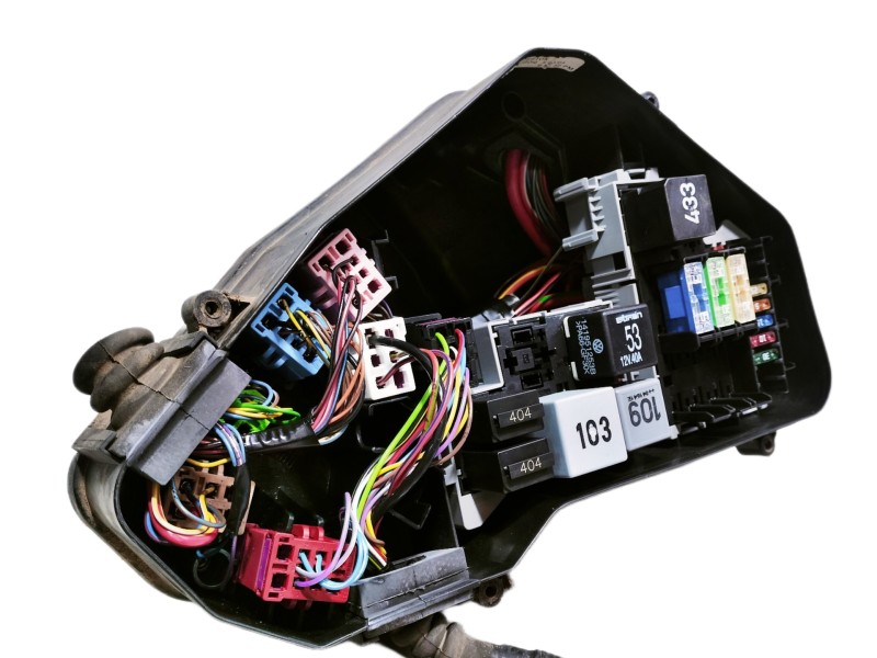 Recambio de caja reles / fusibles para volkswagen touareg (7la) 2.5 tdi referencia OEM IAM 7L0937576B  