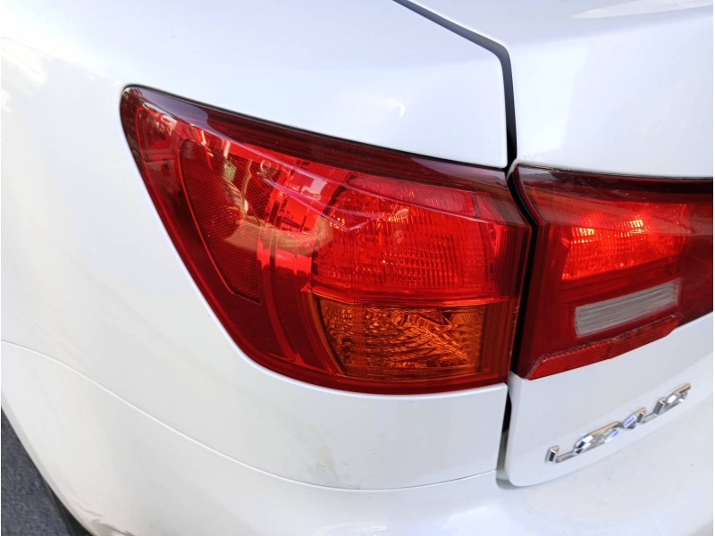 Recambio de piloto trasero izquierdo para lexus is200 (ds2/is2) 220d referencia OEM IAM   