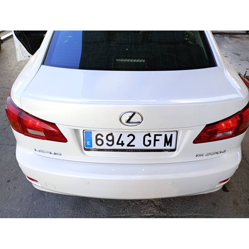 Recambio de porton trasero para lexus is200 (ds2/is2) 220d referencia OEM IAM   TAPA MALETERO