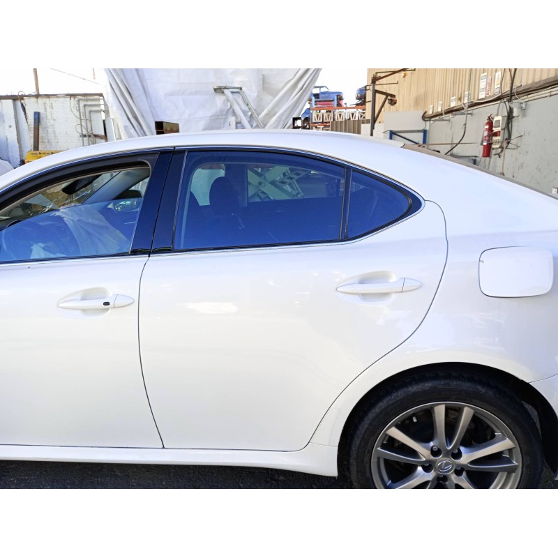 Recambio de puerta trasera izquierda para lexus is200 (ds2/is2) 220d referencia OEM IAM   