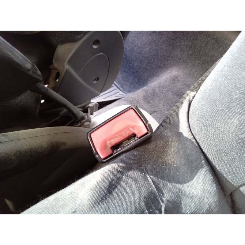 Recambio de enganche cinturon delantero izquierdo para fiat doblo (119) 1.3 16v multijet active com. (55kw) referencia OEM IAM 0