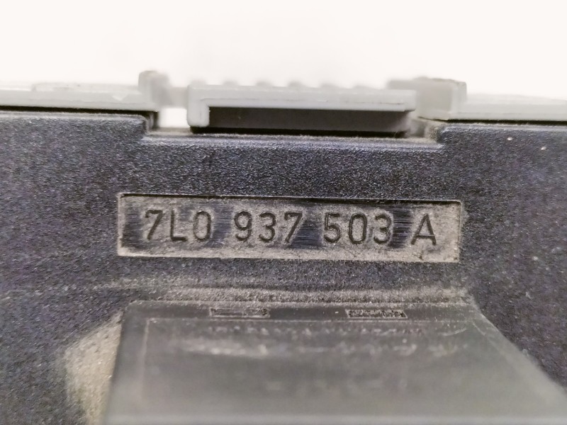 Recambio de caja reles / fusibles para volkswagen touareg (7la) 2.5 tdi referencia OEM IAM 7L0937503A  