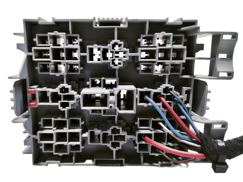 Recambio de caja reles / fusibles para volkswagen touareg (7la) 2.5 tdi referencia OEM IAM 7L0937503A  