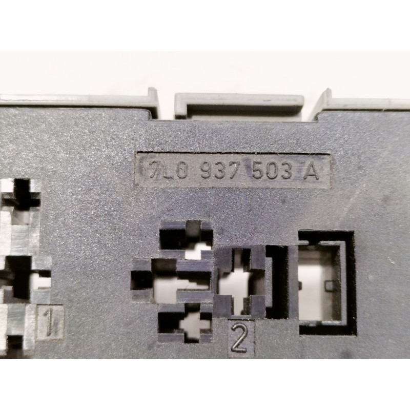 Recambio de caja reles / fusibles para volkswagen touareg (7la) 2.5 tdi referencia OEM IAM 7L0937503A  