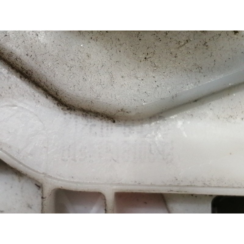 Recambio de cerradura puerta delantera derecha para fiat doblo cargo basis kasten referencia OEM IAM X12E106D0  