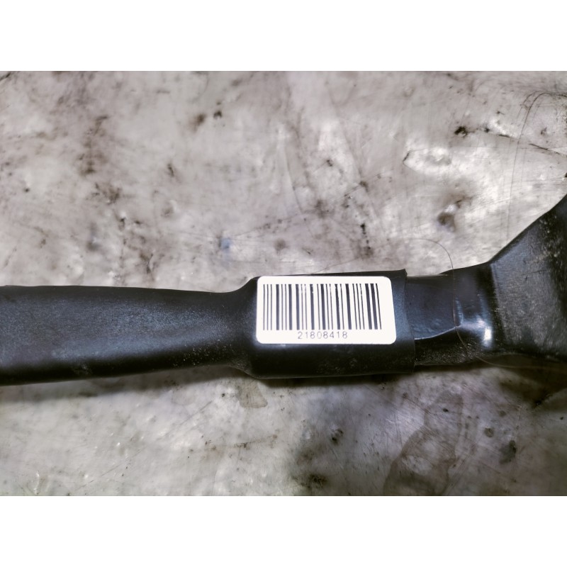 Recambio de enganche cinturon delantero derecho para ford c-max trend referencia OEM IAM 21808418 620688300B 