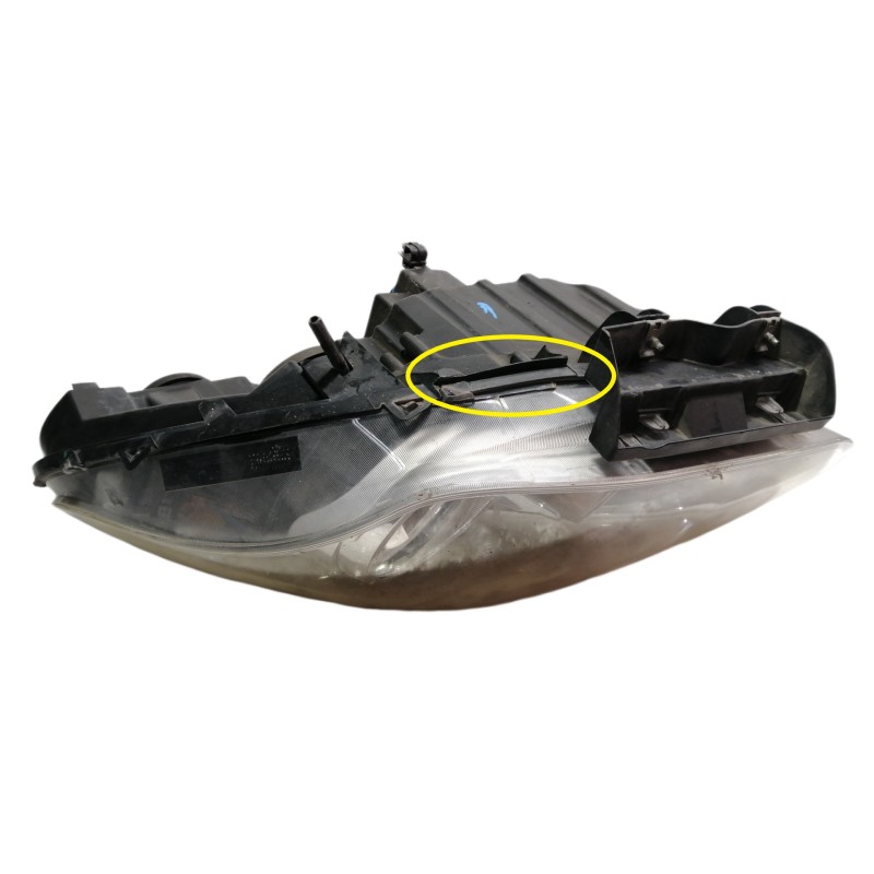 Recambio de faro izquierdo para fiat doblo cargo basis kasten referencia OEM IAM 51810672  