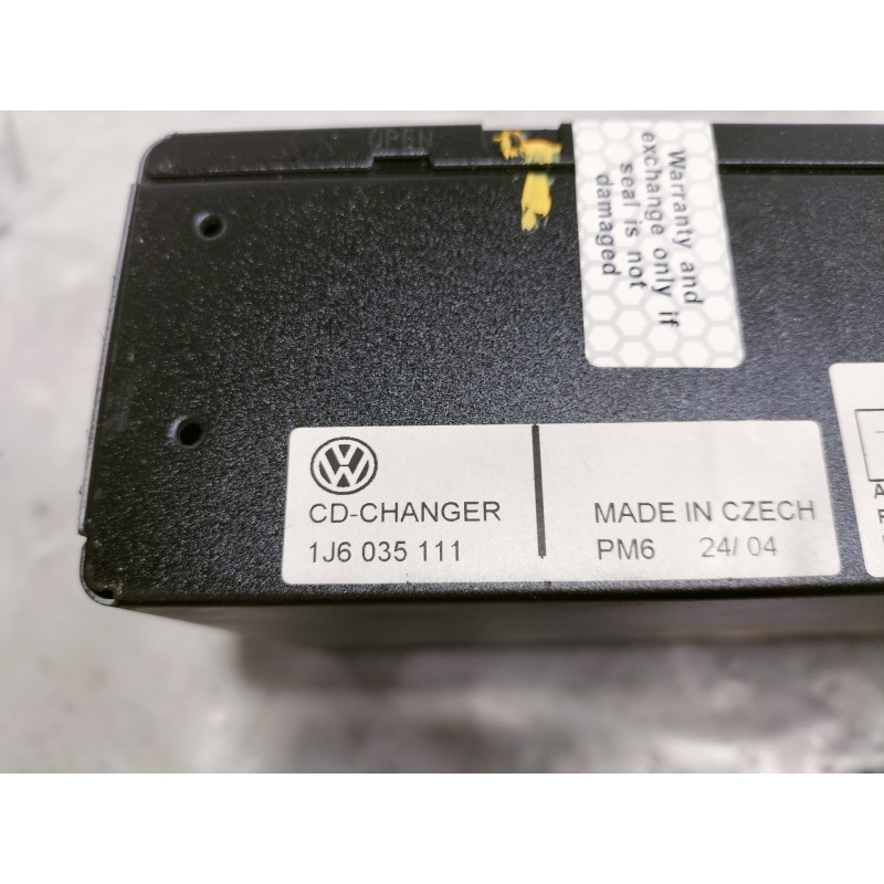 Recambio de sistema audio / radio cd para volkswagen touareg (7la) 2.5 tdi referencia OEM IAM 1J6035111  
