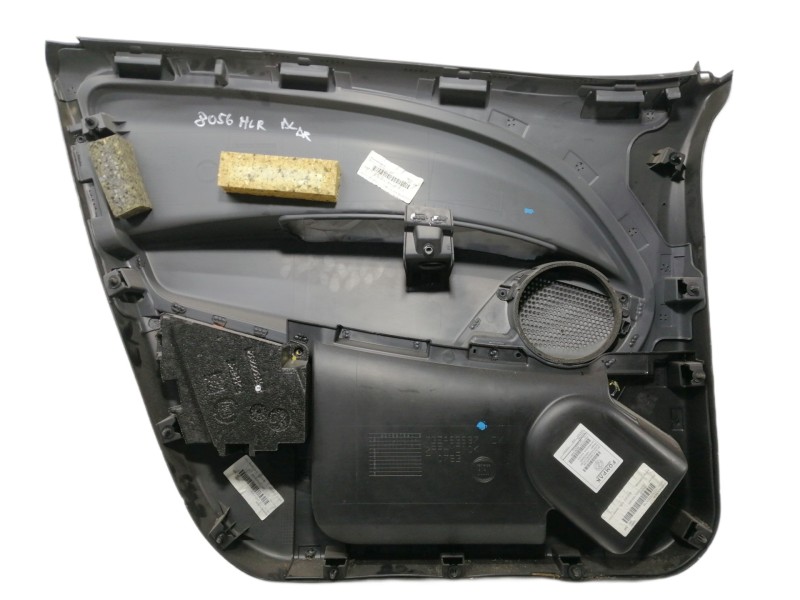 Recambio de guarnecido puerta delantera derecha para fiat doblo cargo basis kasten referencia OEM IAM 735469697 735455641 / 7355