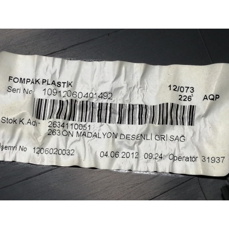 Recambio de guarnecido puerta delantera derecha para fiat doblo cargo basis kasten referencia OEM IAM 735469697 735455641 / 7355
