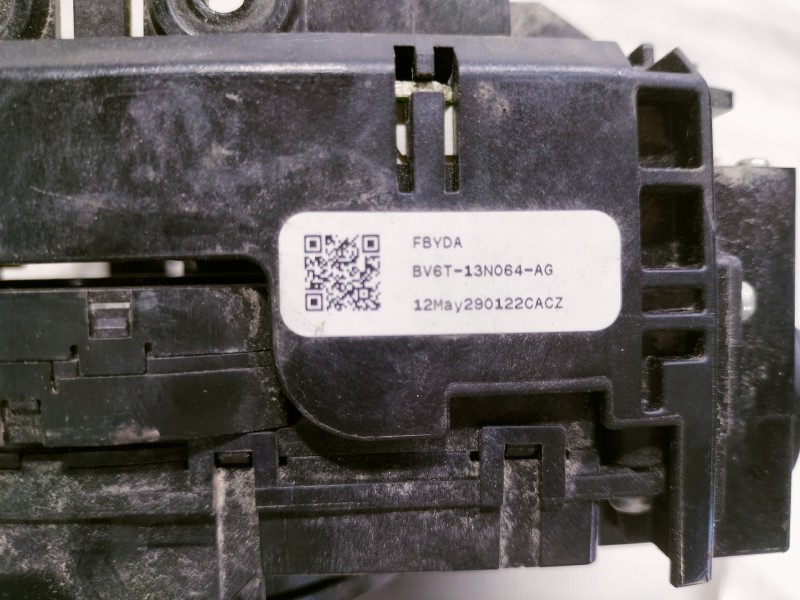 Recambio de mando multifuncion para ford c-max trend referencia OEM IAM 13N064 290122CACZ 17A553 240905 13335 200778 ZWAC30088C 