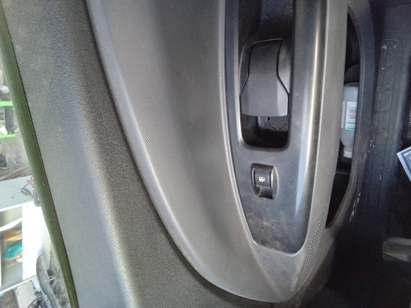 Recambio de mando elevalunas delantero derecho para fiat doblo cargo basis kasten referencia OEM IAM 735484916 7354986750E 