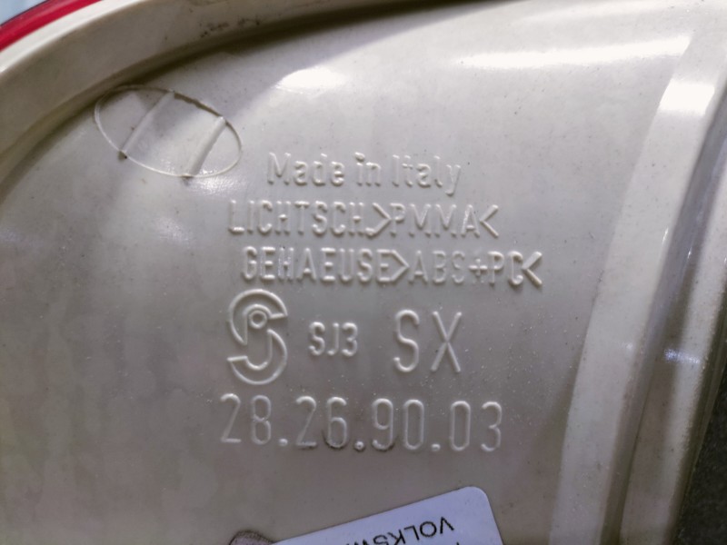 Recambio de piloto trasero izquierdo interior para volkswagen touareg (7la) 2.5 tdi referencia OEM IAM 7L6945093R  