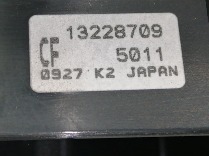 Recambio de mando elevalunas delantero derecho para opel zafira b cosmo referencia OEM IAM 13228709  