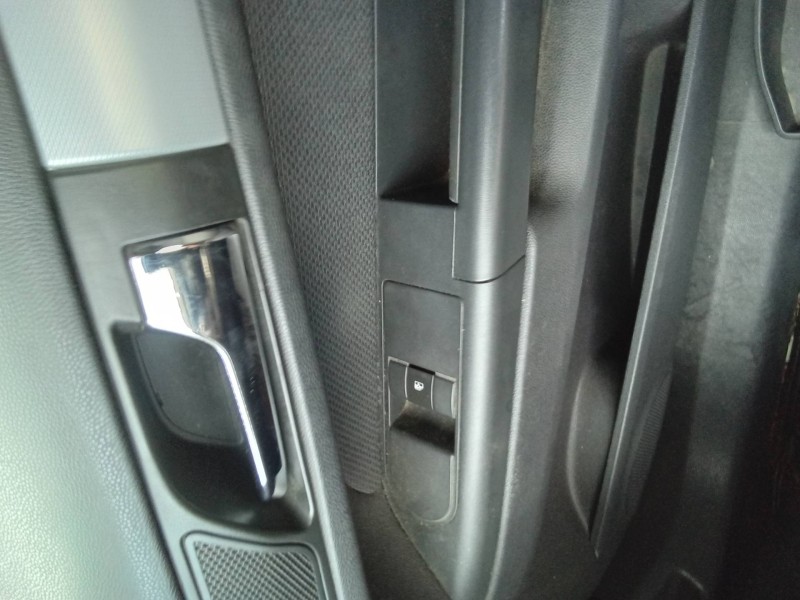 Recambio de mando elevalunas delantero derecho para opel zafira b cosmo referencia OEM IAM 13228709  