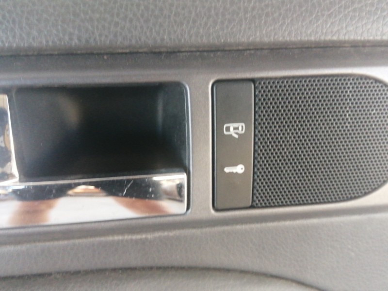 Recambio de puerta delantera izquierda para volkswagen touareg (7la) 2.5 tdi referencia OEM IAM COMPLETA  