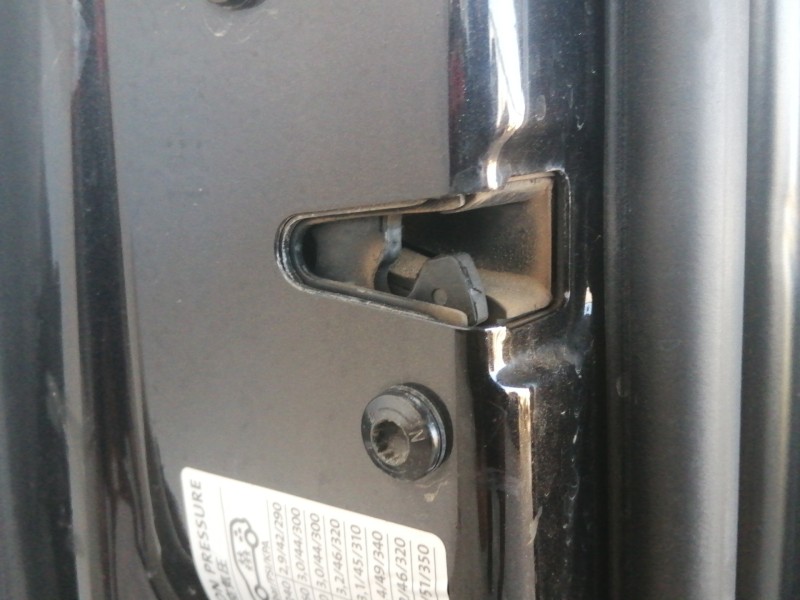 Recambio de puerta delantera izquierda para volkswagen touareg (7la) 2.5 tdi referencia OEM IAM COMPLETA  