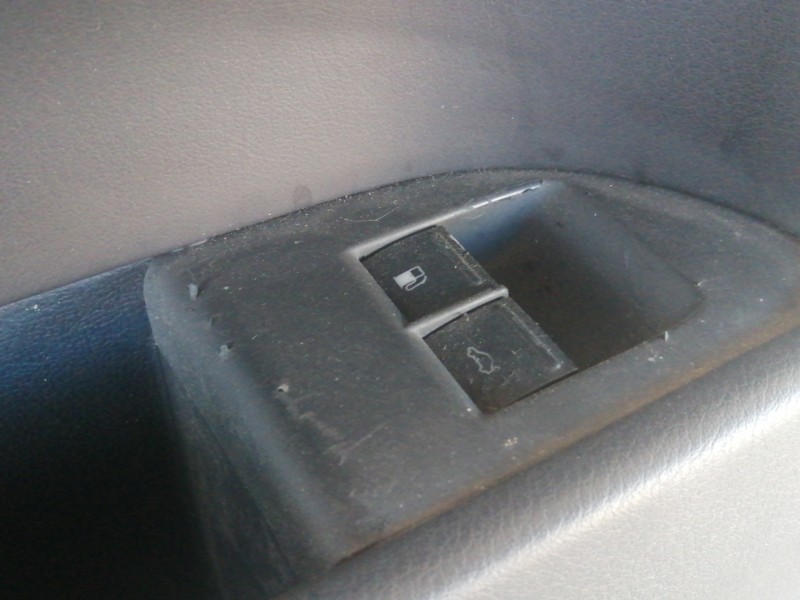 Recambio de puerta delantera izquierda para volkswagen touareg (7la) 2.5 tdi referencia OEM IAM COMPLETA  