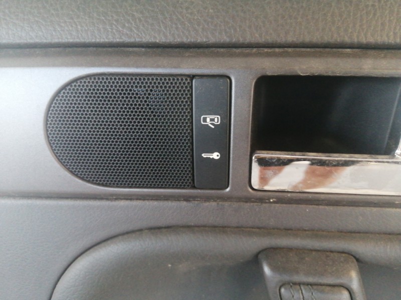 Recambio de puerta trasera derecha para volkswagen touareg (7la) 2.5 tdi referencia OEM IAM COMPLETA  