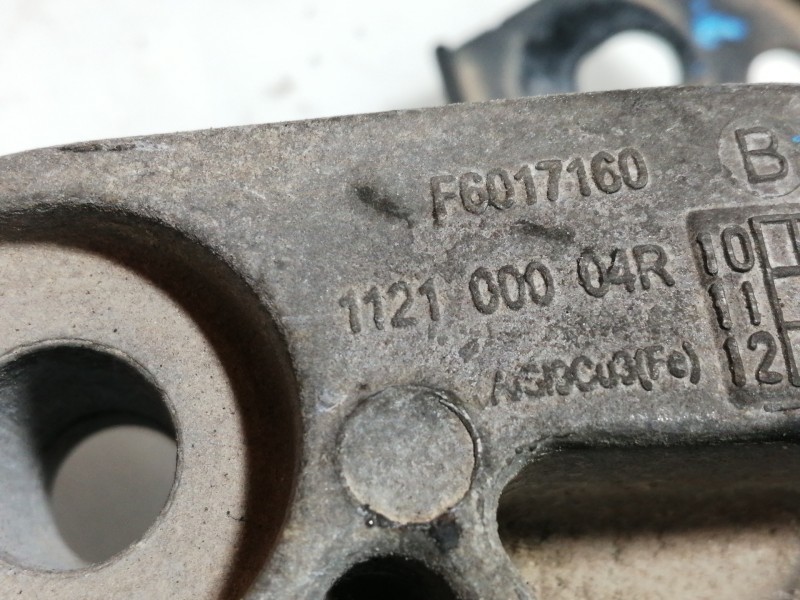 Recambio de soporte motor derecho para renault laguna iii bt3s referencia OEM IAM 112100004R F6017160 