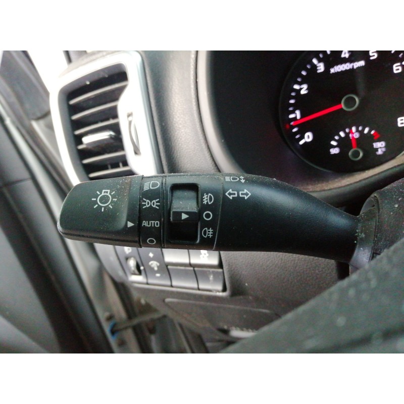 Recambio de mando multifuncion para kia sportage drive 2wd referencia OEM IAM 93403D9960 3D96000006 4A93AR101 