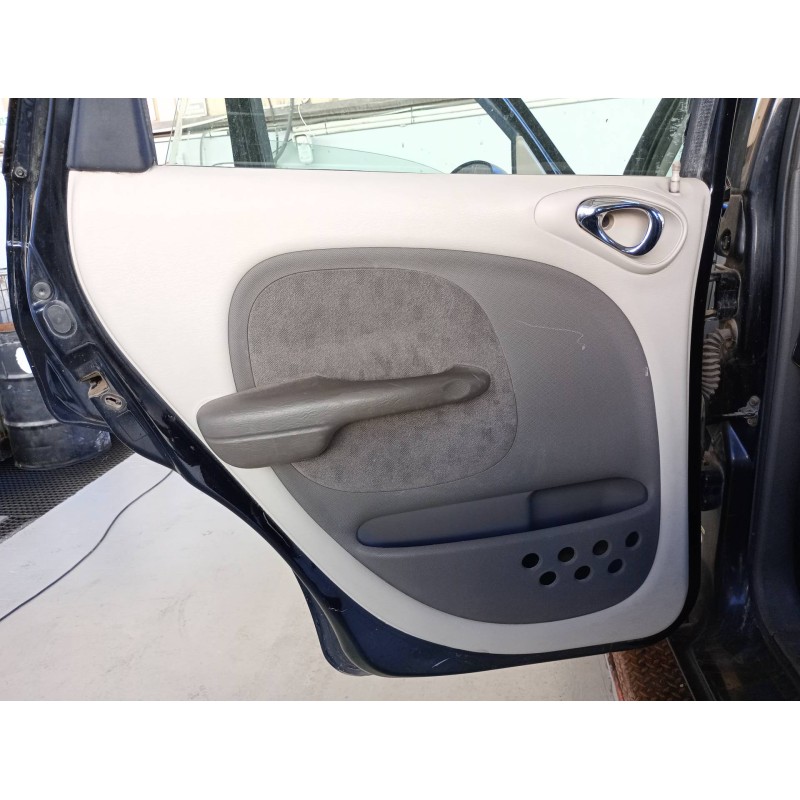 Recambio de guarnecido puerta trasera izquierda para chrysler pt cruiser (pt) 1.6 classic referencia OEM IAM   