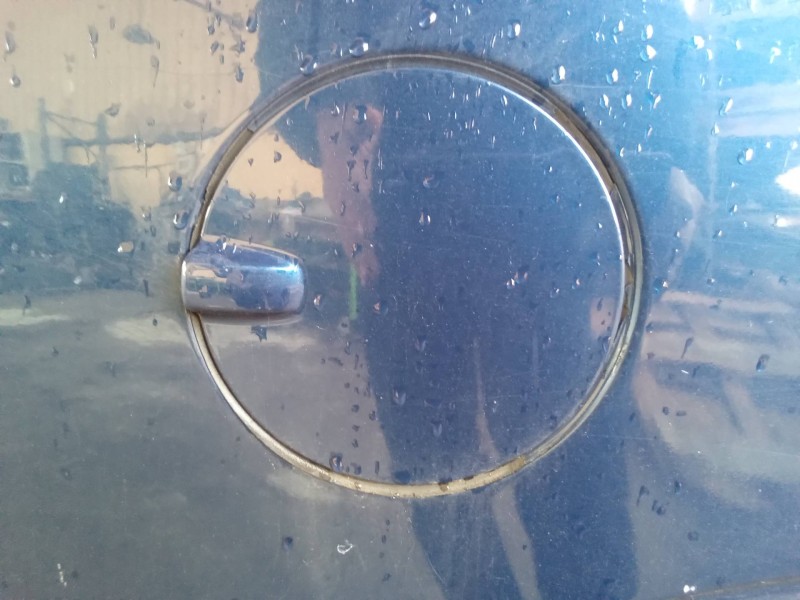 Recambio de tapa exterior combustible para opel zafira b cosmo referencia OEM IAM 13214862  