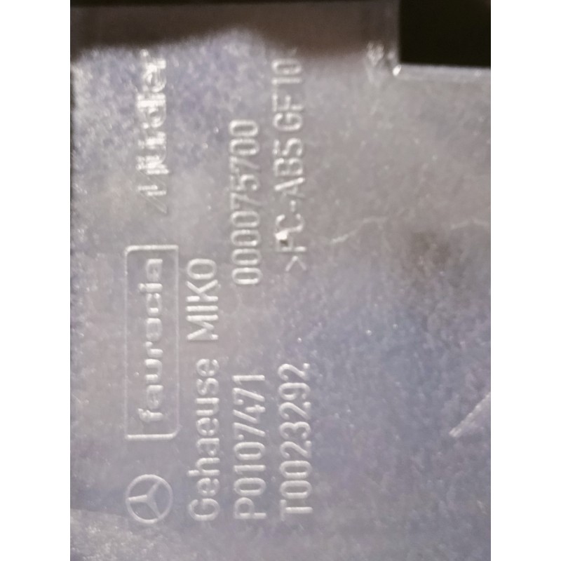 Recambio de apoyabrazos central para mercedes-benz clase s (w221) berlina 600 (221.176) referencia OEM IAM P0107471 T0023292 