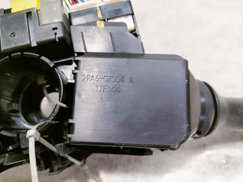 Recambio de mando multifuncion para toyota auris luna referencia OEM IAM 8924502040 17F001 PA6GF30 17F001 17F144 X34V732228 