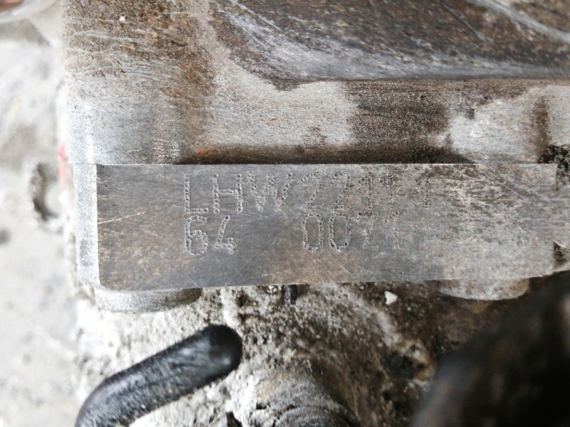 Recambio de caja cambios para skoda octavia berlina (1z3) ambition referencia OEM IAM LHW LHW2211 640071 5 VELOCIDADES