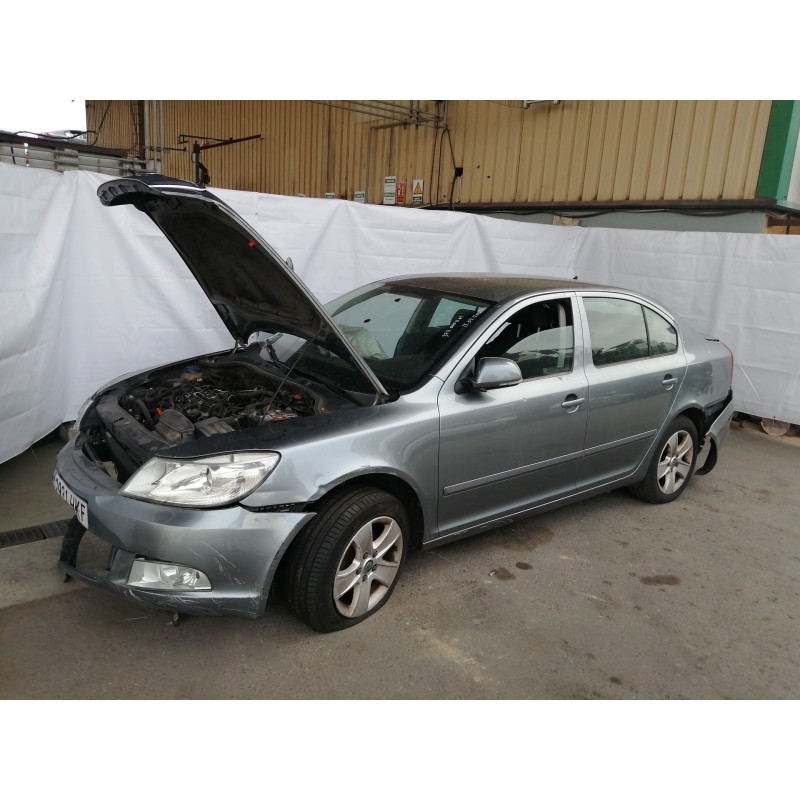 Recambio de caja cambios para skoda octavia berlina (1z3) ambition referencia OEM IAM LHW LHW2211 640071 5 VELOCIDADES