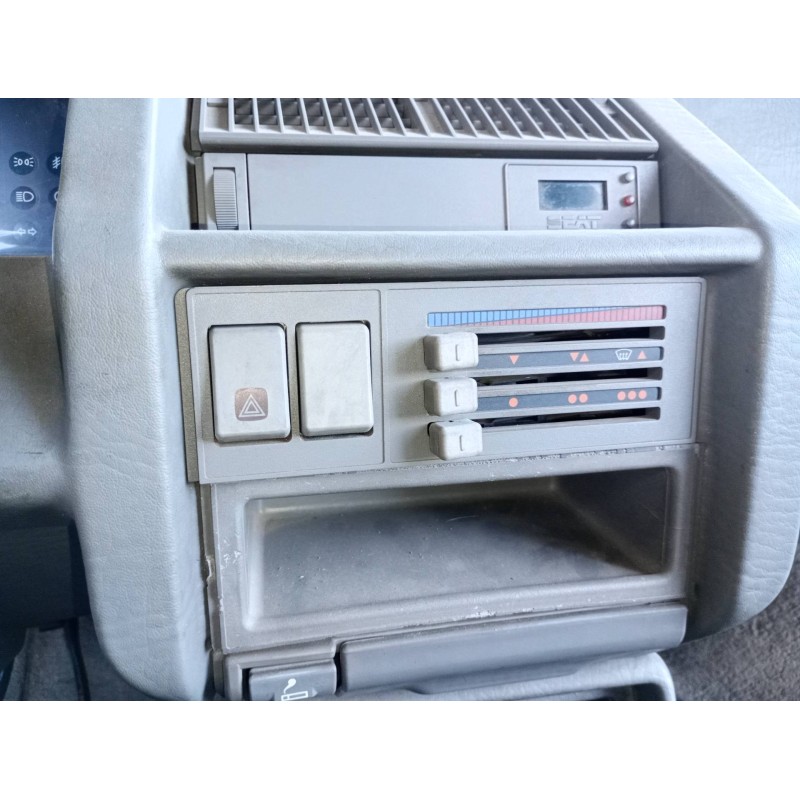 Recambio de mando calefaccion / aire acondicionado para seat malaga glx referencia OEM IAM   
