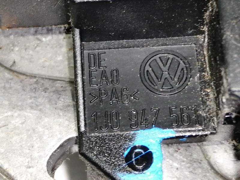 Recambio de palanca freno de mano para volkswagen polo (9n3) advance referencia OEM IAM 1J0947561  