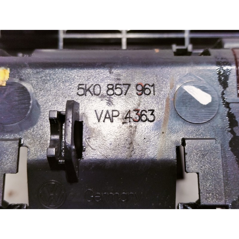 Recambio de cenicero para volkswagen scirocco (137) 2.0 tdi (103kw) referencia OEM IAM 5K0857961  