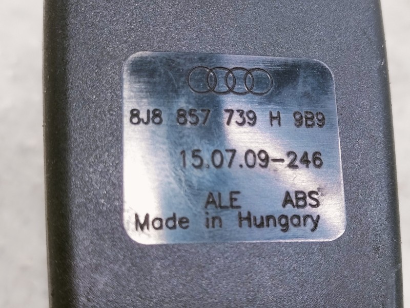 Recambio de enganche cinturon trasero central para volkswagen scirocco (137) 2.0 tdi (103kw) referencia OEM IAM 8J8857739H  