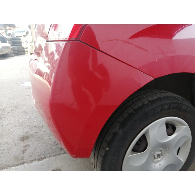 Recambio de paragolpes trasero para renault twingo authentique referencia OEM IAM   TOCADO. VER FOTO.
