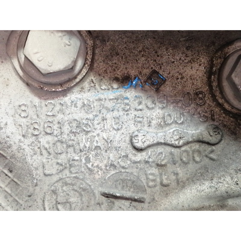 Recambio de mangueta delantera izquierda para bmw serie 1 berlina (e81/e87) 118d referencia OEM IAM 3121677820903 13612610 
