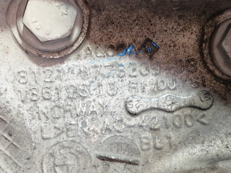 Recambio de mangueta delantera izquierda para bmw serie 1 berlina (e81/e87) 118d referencia OEM IAM 3121677820903 13612610 