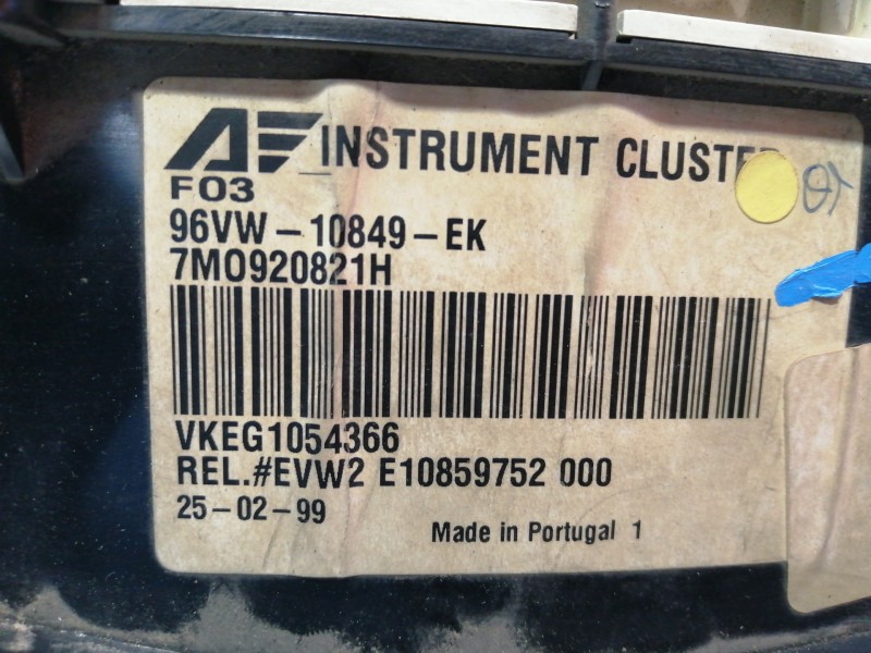 Recambio de cuadro instrumentos para seat alhambra (7v8) se referencia OEM IAM 7M0920821H  